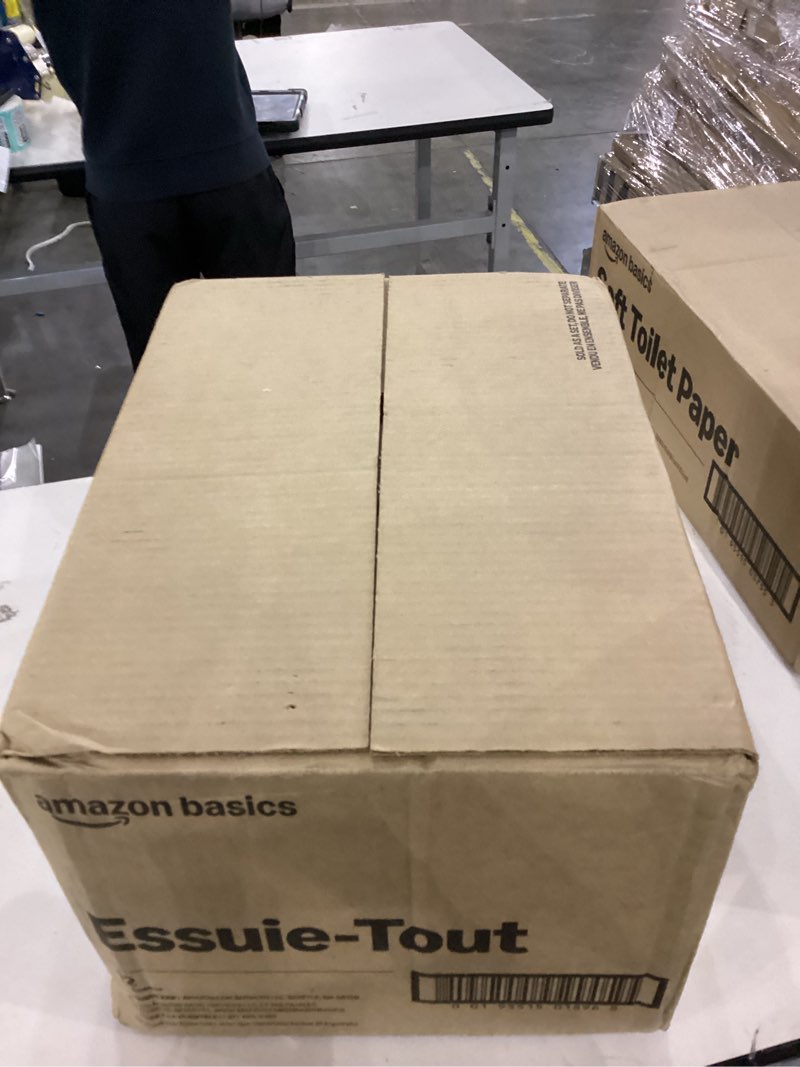 Condition photo showing New/Like New for Xxl amazon basic paper towels 12 ct