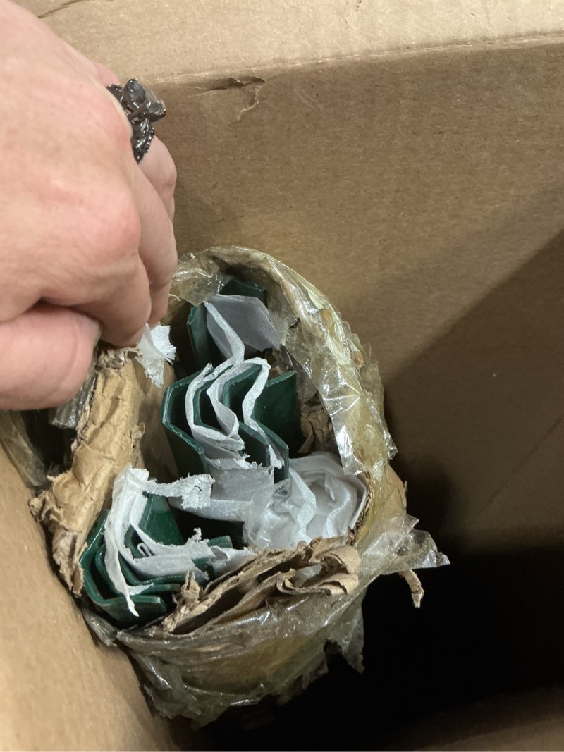 Condition photo showing New/Like New for amagabeli metal fence posts 5 feet 10 pack heavy duty garden stakes t post u channel for for wire fence no dig garden fence stakes for temporary fencing electric fence corner anchor green green post 5 feet post