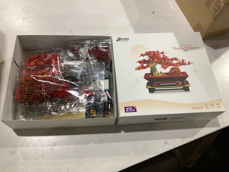 Condition photo showing New/Like New for wise block japanese red maple bonsai tree building set for adults, 900 pcs botanical collection building blocks, artificial bonsai plant model for home office desk decor, gift for plant lovers