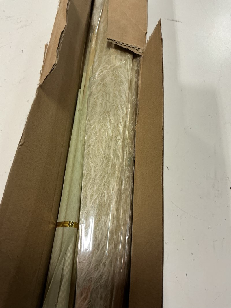 Condition photo showing Good Condition for 40" inch 10 stems natural pampas grass decor tall, pompas grass, tall pampas grass for wedding, party, farmhouse, boho home decor