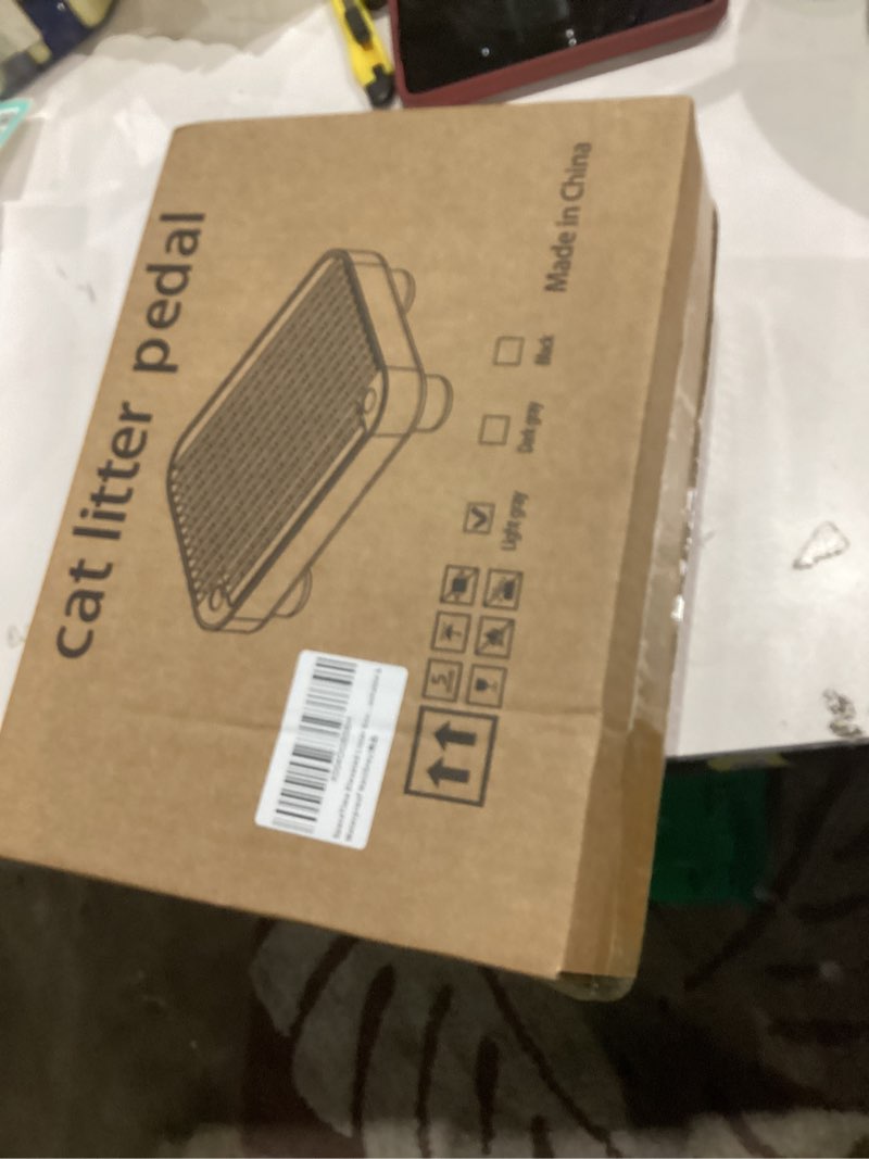 Condition photo showing New/Like New for SpaceTime Elevated Litter Box Step/Ramp/Catcher Cat Litter Mat with Wooden Base,Anti-Tracking Cat Litter Trapping Pad for Kittens & Senior Cats,Easy to Clean,Washable & Waterproof Mat(Grey)