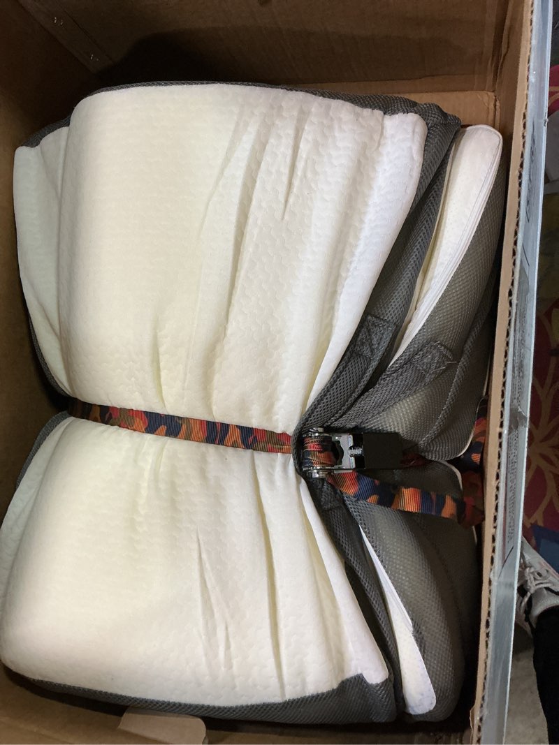 Condition photo showing Good Condition for Tri-Fold Memory Foam Mattress, 4 inch Single Folding with Washable Covers, Reversible Design, Foldable Topper for Travel&Guests,25"x75"x4" SZ04-Single