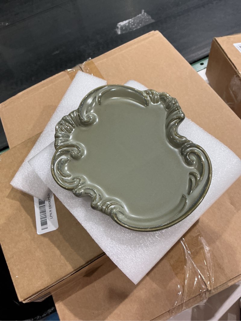 Condition photo showing New/Like New for jewelry tray, ceramic jewelry dish, ring dish, trinket tray, rinket dish, ring holder dish, key bowl, bathroom vanity tray, retro, vintage, friendship gifts, anniversary secret santa, deep green