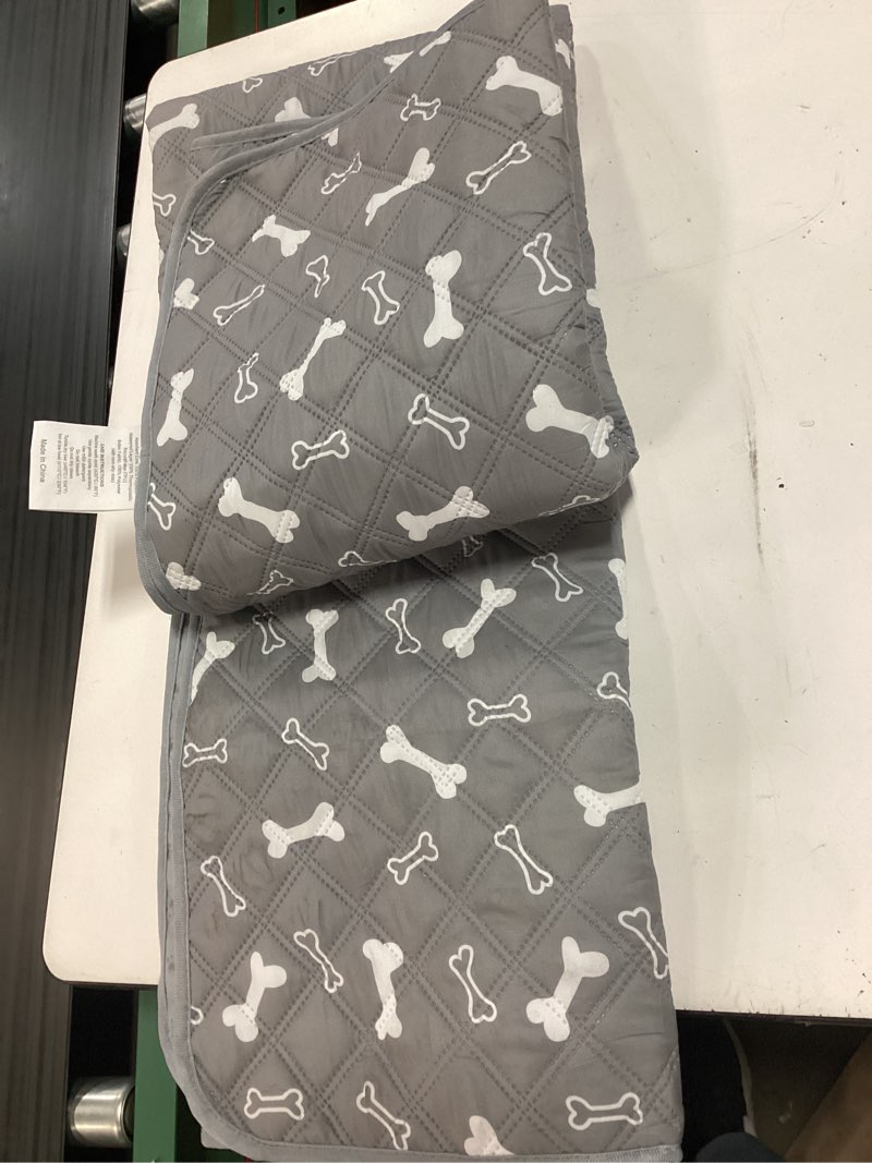 Condition photo showing Good Condition for unique bargains washable pee pads for dogs, reusable & leak-proof, puppy pad for pet training, crate, car, large, gray l: 32" × 35"