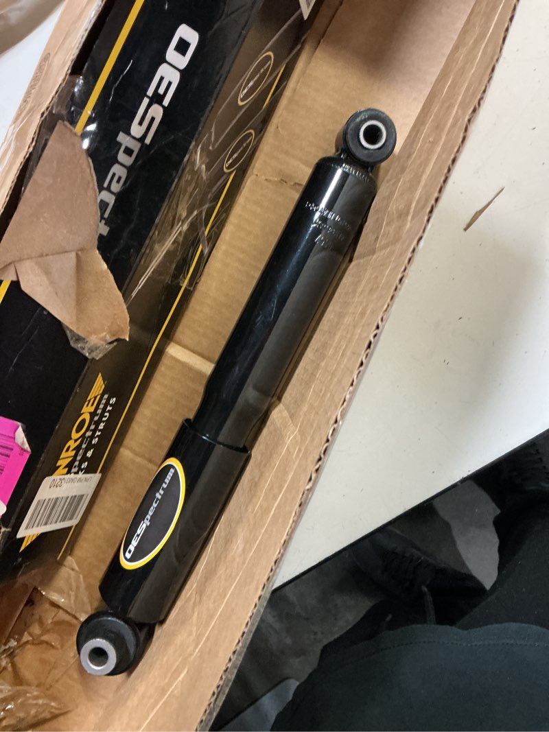 Condition photo showing Good Condition for monroe oespectrum 5657 suspension shock absorber for kia soul