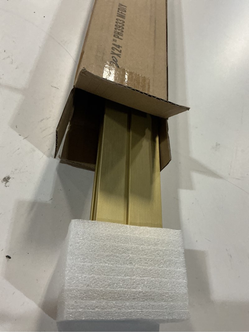 Condition photo showing Good Condition for folkor floating frame for 20x24 canvas paintings, diy metal canvas with 5/6 deep, modern floater for oil paintings portrait landscape dining room kitchen wall art decor (gold) 20x24" gold