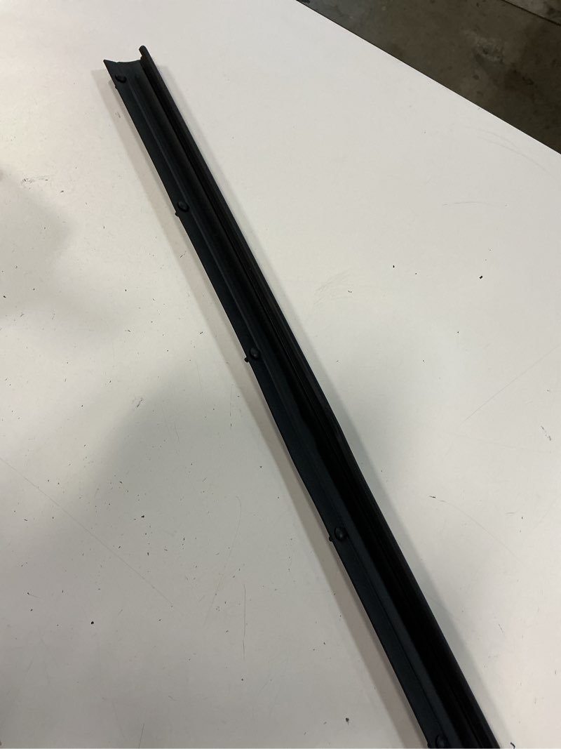 Condition photo showing As Is for aclong 4pcs window rubber weatherstrip seal front and rear lower door fit for ford f250 f350 f450 super duty crew cab 1999-2016 excursion 2000-2005 replace f81z-2520758-aa 1c3z-26253a24-a fit for ford f250 1999-2016