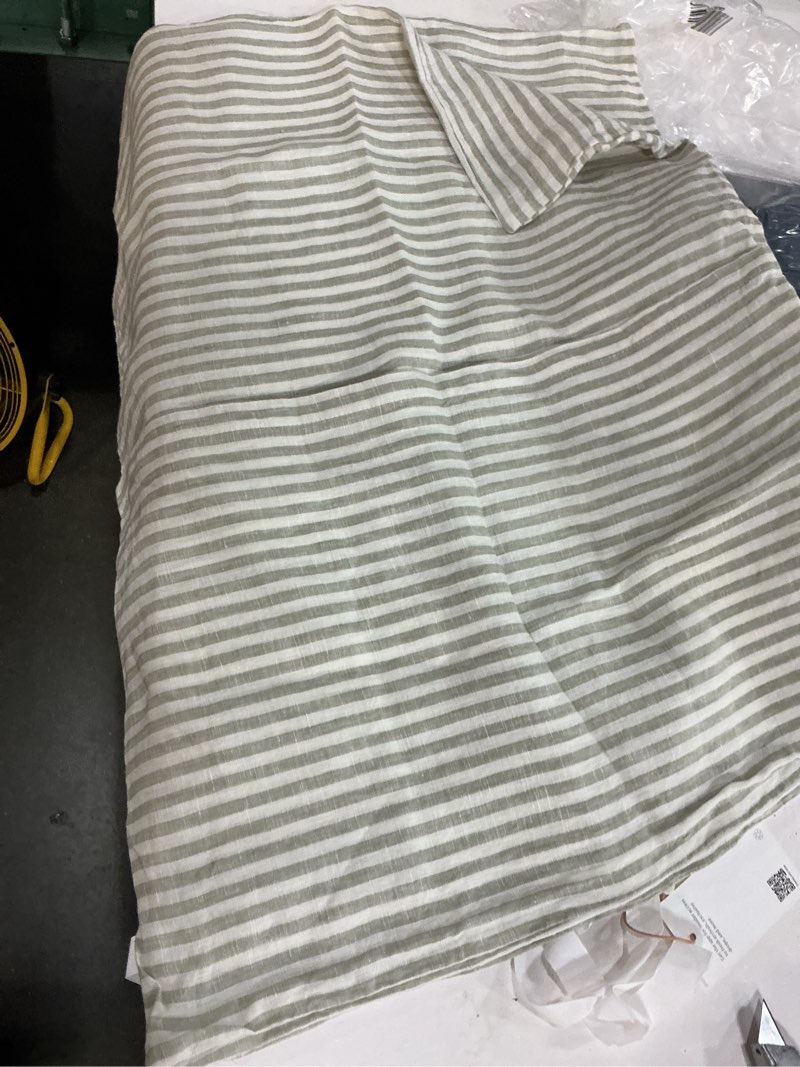 Condition photo showing New/Like New for european linen stripe sham cover color: grey/white size: standard quinse