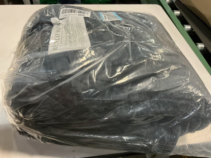 Condition photo showing Good Condition for RECYCO Luxury Velvet Quilt Set King Size Bedding Sets, Ultra Soft Velvet Comforter Set, Lightweight Channel Box Stitch Oversized Bedspread Coverlet for All Season, with 2 Shams, Black King/Cal King (108" x 92") Black