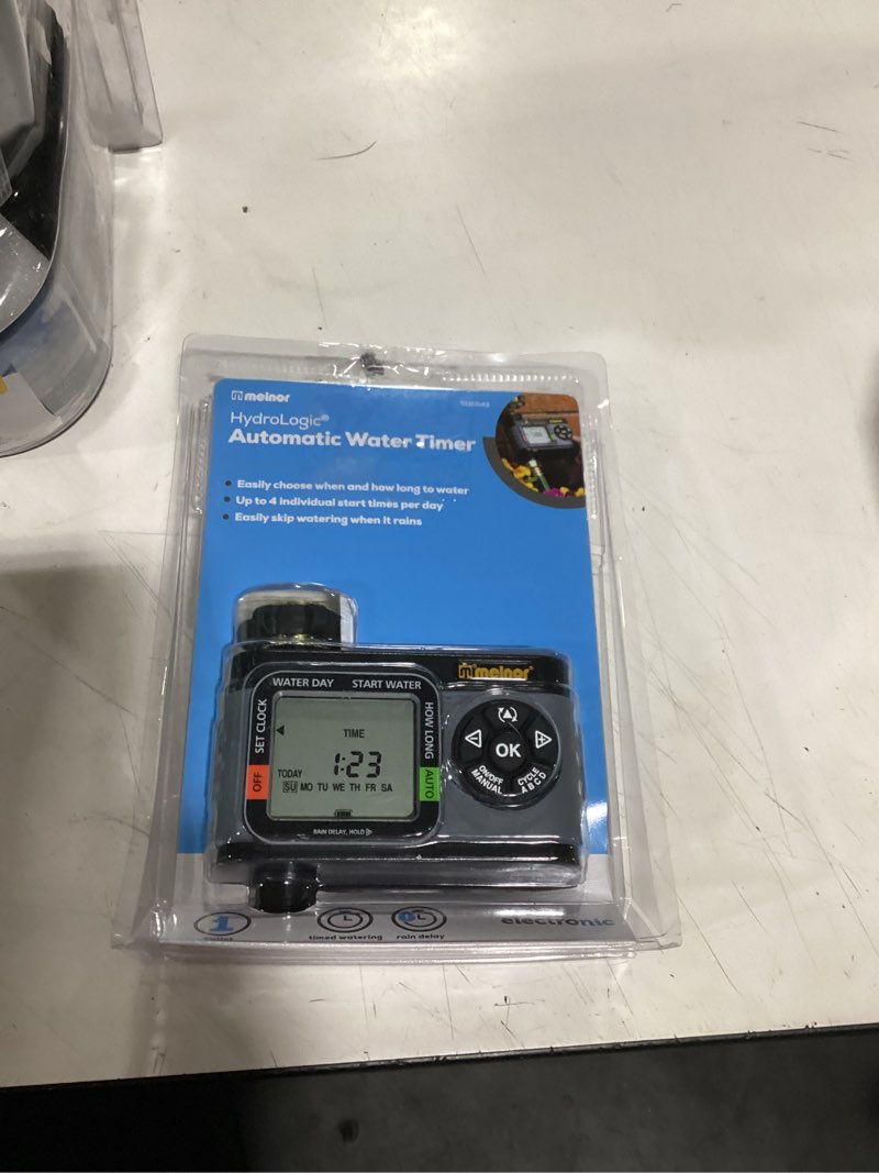 Condition photo showing New/Like New for melnor 1 output port stationary digital hose end timer