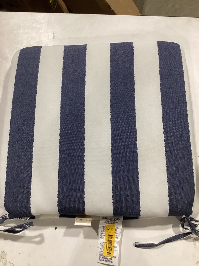 Condition photo showing Good Condition for  allen + roth 18-in x 19-in navy cabana patio chair cushion