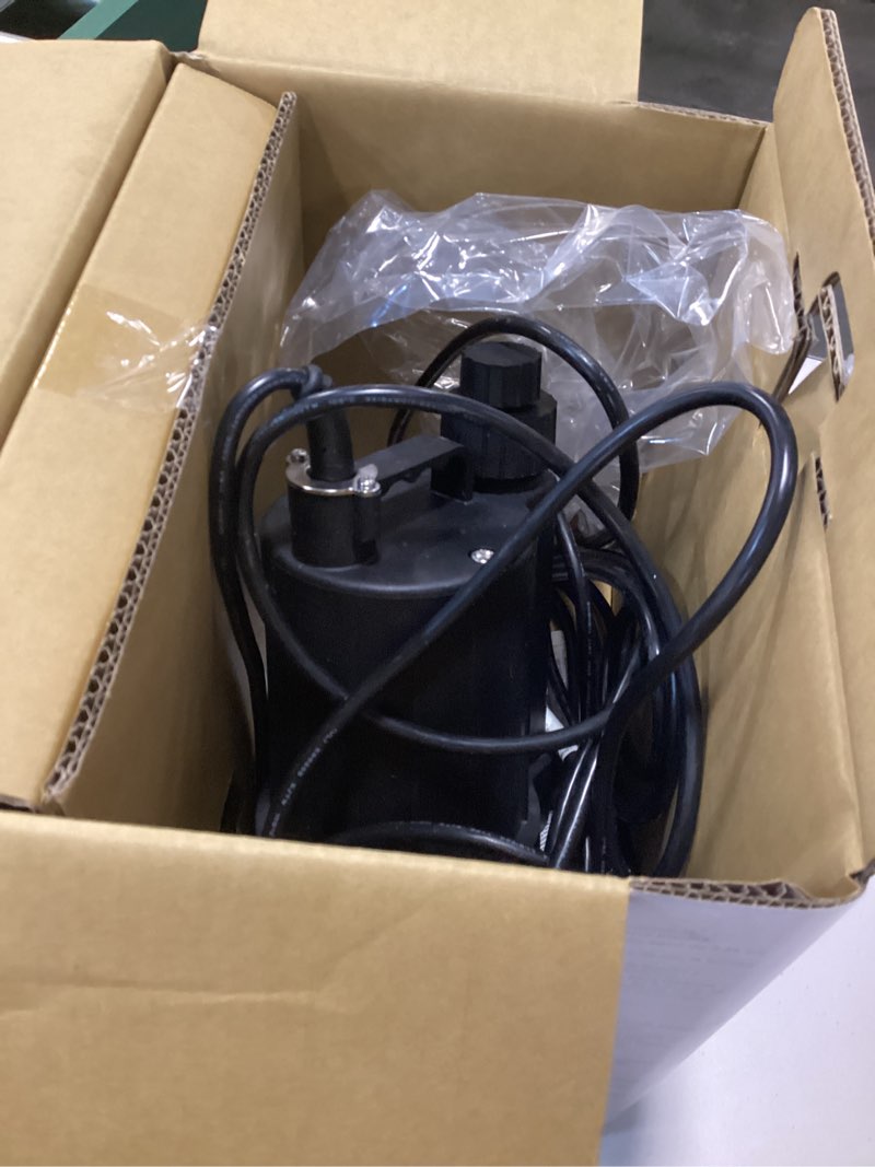 Condition photo showing As Is for Zoeller 2400 Plug-in Pool Cover Pump