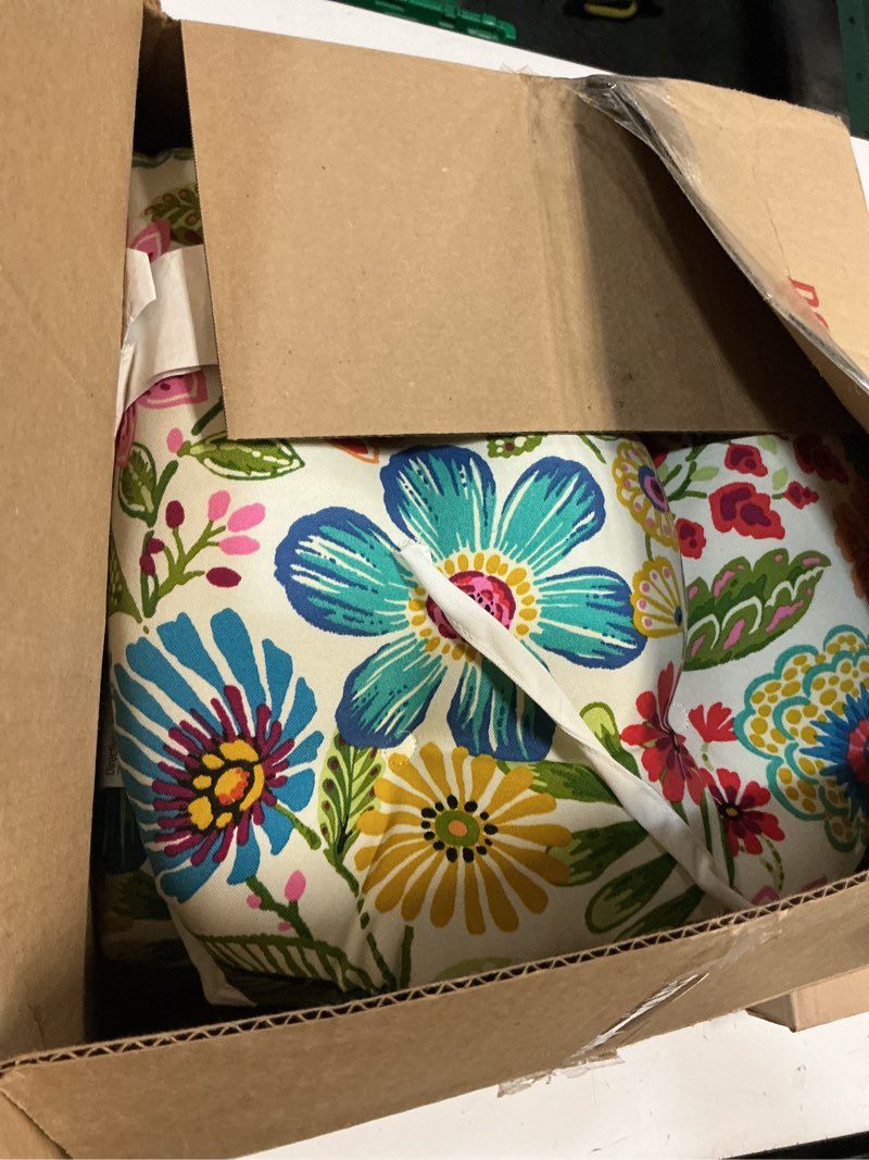 Condition photo showing Good Condition for pillow perfect bright floral indoor/outdoor tufted wicker chair pad with ties, 15.5" x 16", 2 count, blue/purple gregoire 15.5" x 16" blue/purple gregoire 2