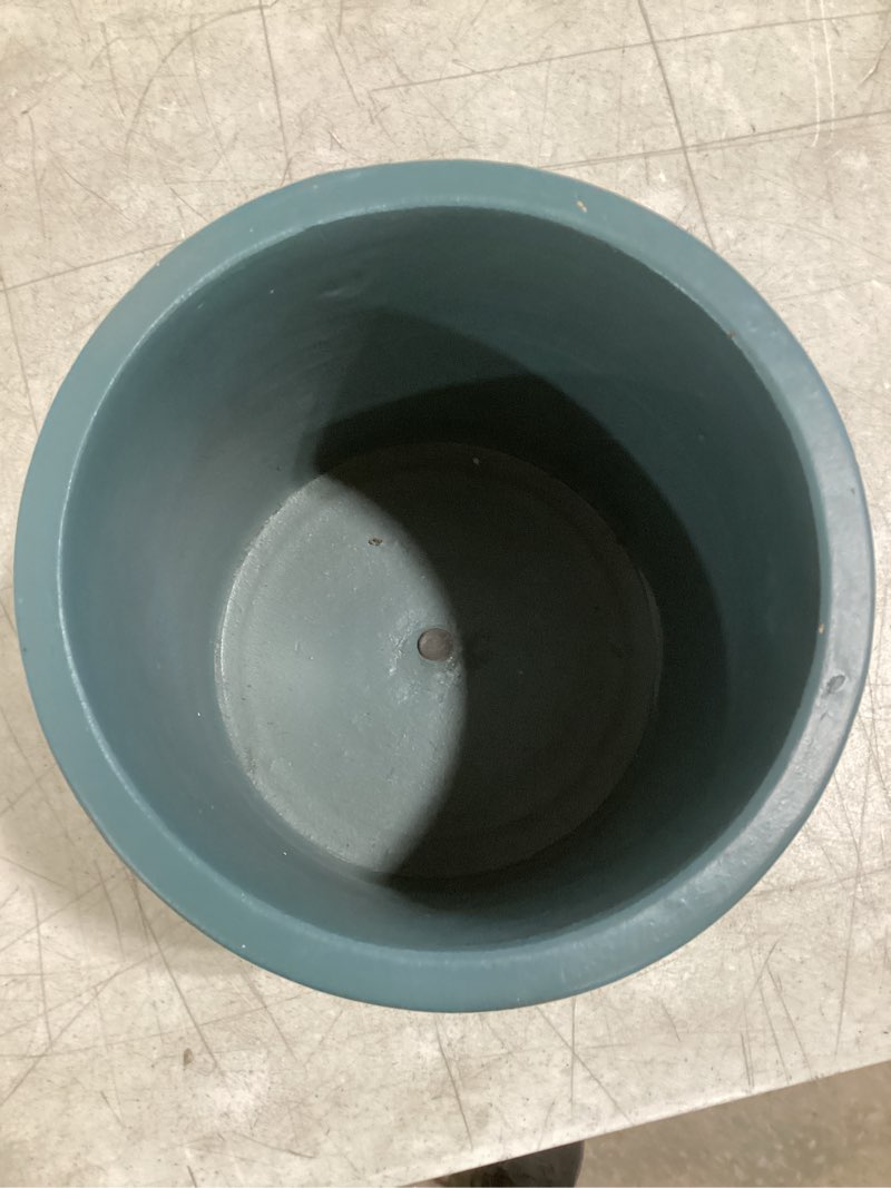 Condition photo showing Good Condition for Origin21 planter- maceta