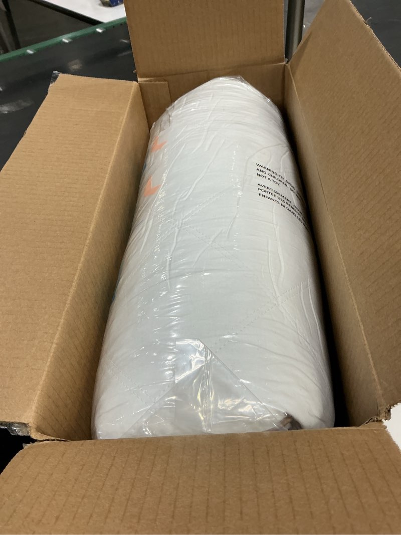 Condition photo showing New/Like New for puredown® Goose Feathers and Down Pillow for Sleeping Hotel Collection Bed Pillows, Gusseted, Queen, Set of 2