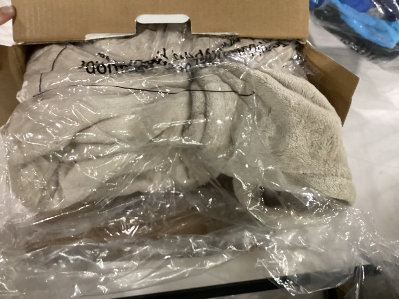Condition photo showing New/Like New for not tested**** westinghouse electric blanket queen, flower jacquard heated blanket queen size with 10 heating levels and 1-12 hours auto-off, flannel to sherpa reversible, machine washable (84\" x 90\", beige) queen 84\"x90\" beige