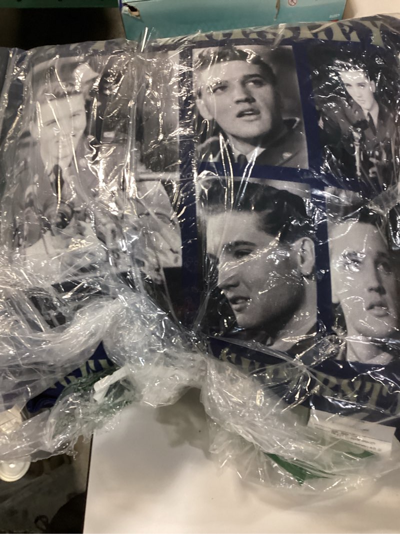 Condition photo showing Good Condition for LIFE Picture Collection _ Elvis Presley 01 Throw Pillow