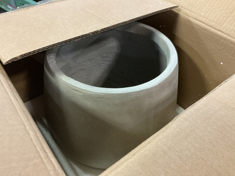 Condition photo showing Good Condition for Kante Curva Series Planter, 10.2 Inch Round Concrete Flower Pot with Draiange Hole and Rubber Plug, 