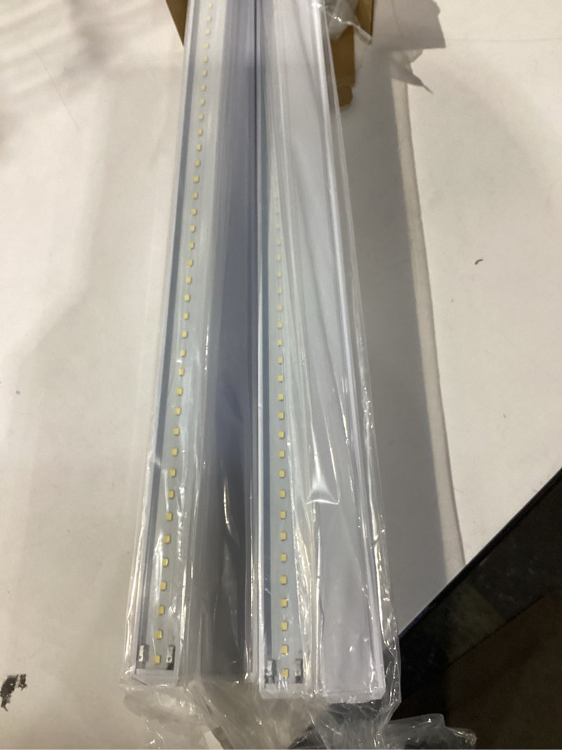 Condition photo showing Good Condition for vivosun 2ft grow lights for indoor plants full spectrum, led plant lights 60w(4 x 15w), t5 grow light strip for seed starting, greenhouse, hydroponics, sgs compatible, linkable, 5000k, 4-pack