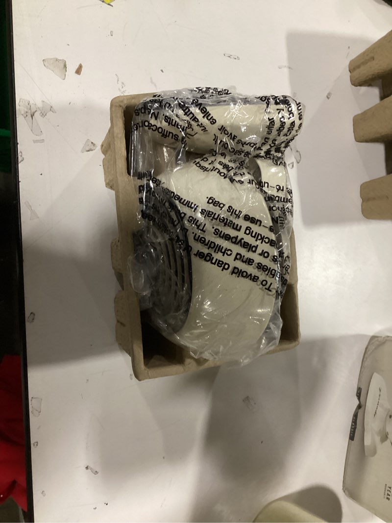 Condition photo showing Good Condition for Vornado VFAN™ Mini Classic Vintage Fan, Retro Metal Air Circulator, For Desk & Bedside, 2 Speeds, Adjustable Tilt, Personal Cooling with Targeted Airflow, Quiet Fan, Vintage White