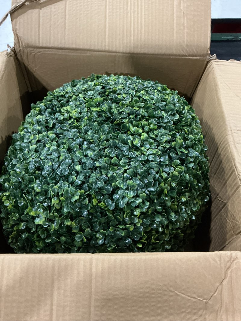 Condition photo showing Good Condition for myoyay 2pcs 8 layers 19.7"" artificial boxwood topiary ball artificial plants decorative plants realistic round artificial plant topiary ball for indoor outdoor wedding home patios decor, green