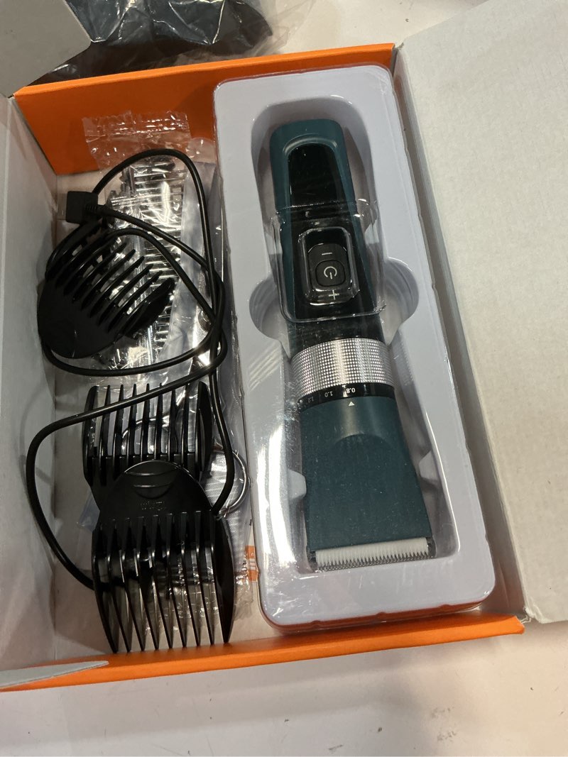 Condition photo showing Good Condition for oneisall cat clippers for matted hair, 5-speed quiet cat grooming kit, cordless pet shaver for long hair,waterproof pet trimmer, pet clippers for cats(green)