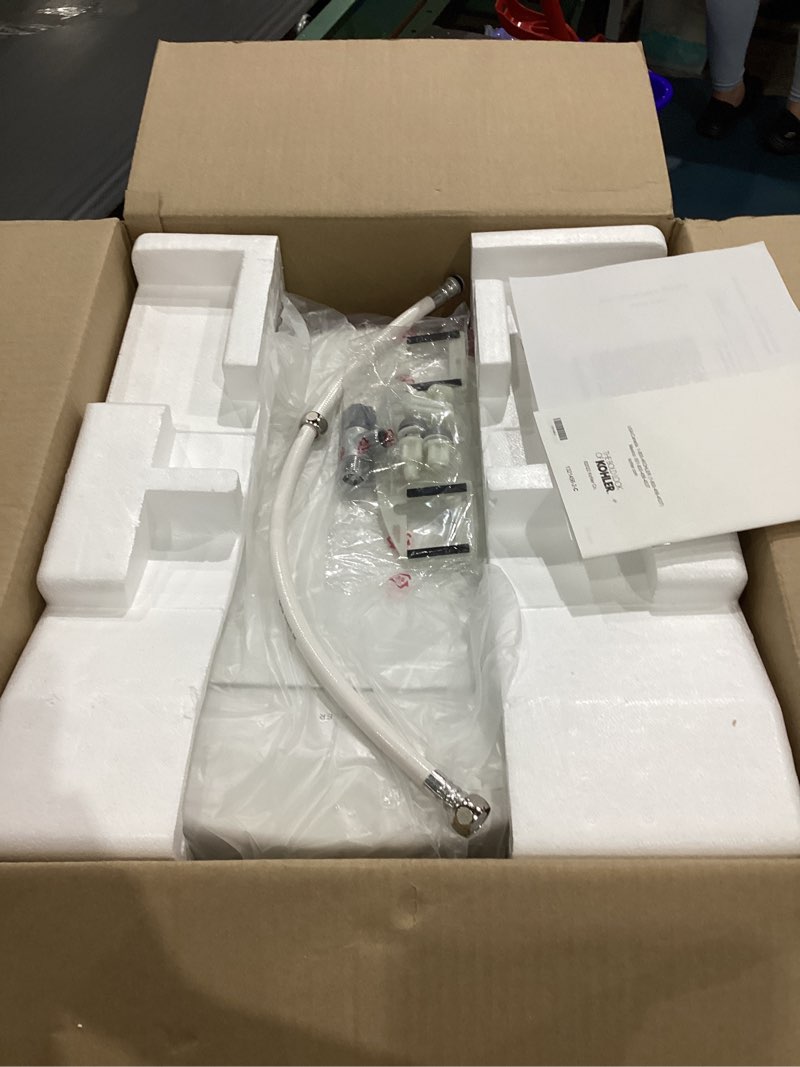 Condition photo showing Good Condition for kohler purewash e580 round bidet toilet seat, white, quiet-close lid prevents slamming, self-cleaning wand, adjustable water pressure with multiple cleansing options