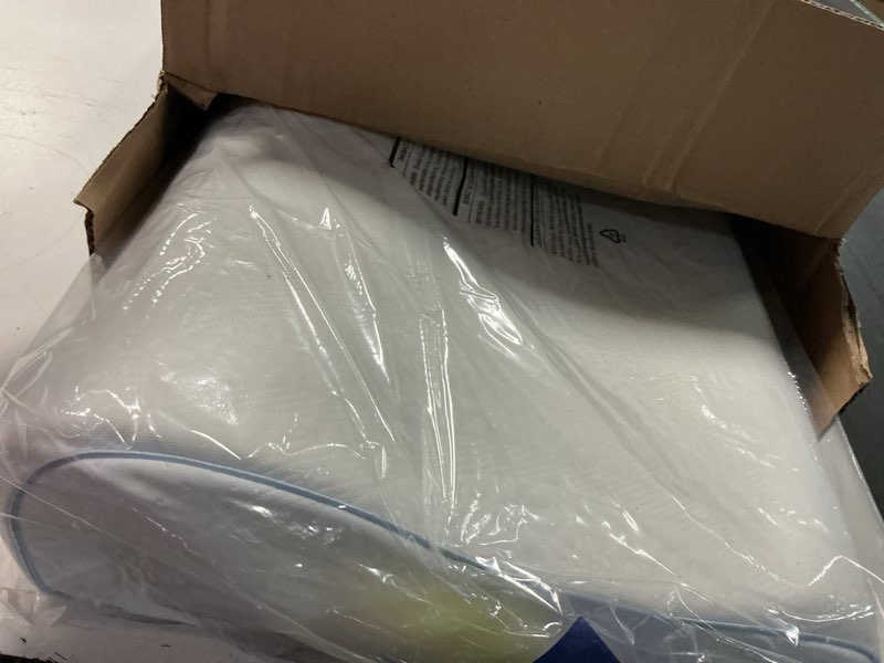 Condition photo showing Good Condition for sealy dreamlife standard size contour memory foam pillow with surface guard technology, removable machine-washable cover, 1 year limited warranty
