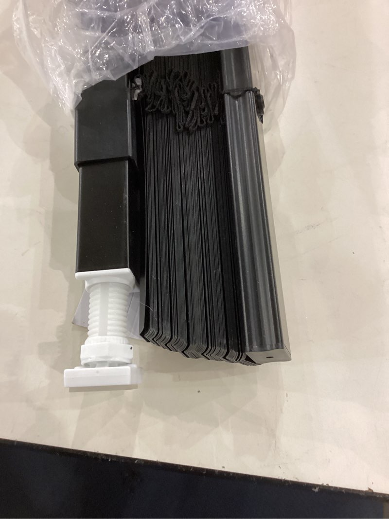 Cordless mini blinds