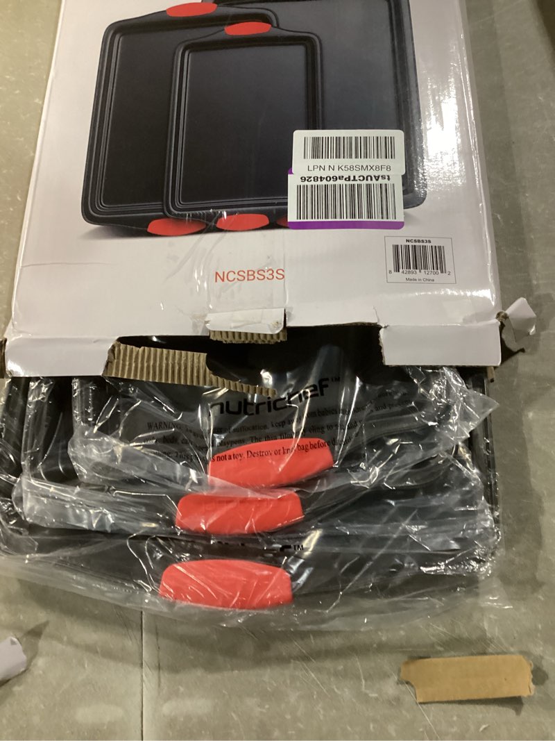 Condition photo showing Good Condition for nutrichef 3-piece nonstick kitchen oven baking pans - premium & stylish non-stick steel, commercial grade restaurant quality metal bakeware with red silicone handles - easy to clean, ncsbs3s 3-piece set