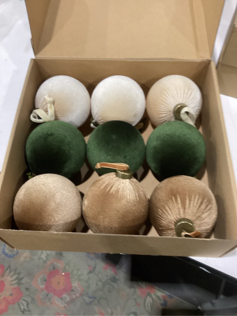 Condition photo showing Good Condition for 9 PCS Velvet Christmas Balls Ornaments 4inch& 6inch Christmas Large Ball Set for Xmas Tree Decor, Holiday Home Party (Mixed Colors 1, 4inch) Mixed Colors 1 4inch