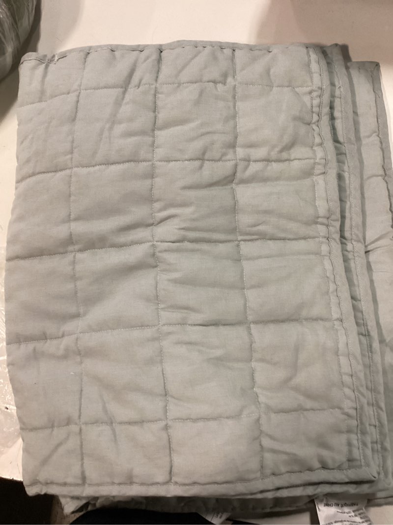 Condition photo showing New/Like New for quince european linen box quilted sham set, king, mistuc