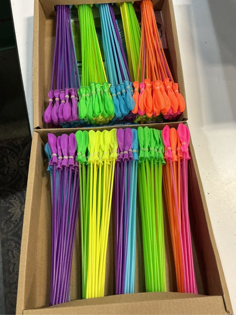 Condition photo showing New/Like New for original bunch o balloons tropical party 330+ rapid-filling self-sealing water balloons (amazon exclusive 10 count, pack of 1) by zuru water balloon for the whole family, kids, teens and adults tropical color