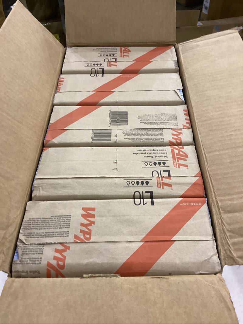 Condition photo showing New/Like New for WypAll L10 Windshield Towels  1-Ply  9 1/10 x 10 1/4  1-Ply  224/Pack  10 Packs/Carton -KCC05123