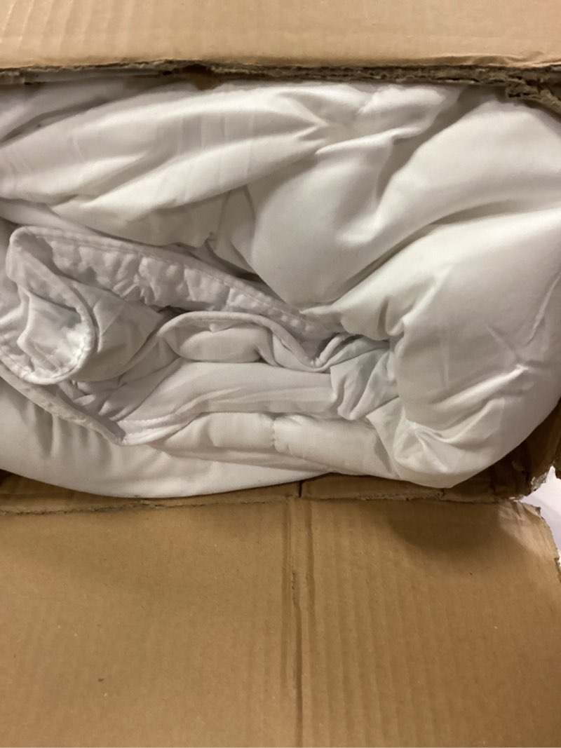 Condition photo showing Good Condition for downcool comforters queen size, duvet insert, white all season duvet, lightweight quilt, down alternative hotel comforter (white, queen 88x92 inches) lightweight comforter queen white