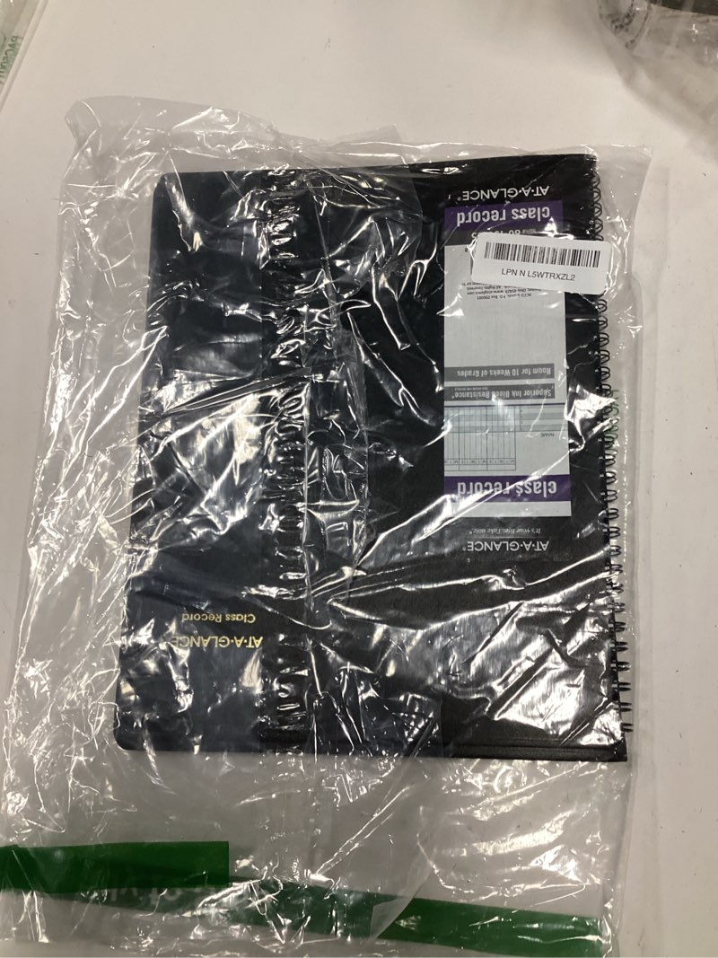 Condition photo showing New/Like New for AT-A-GLANCE Undated Class Record Book, 8-1/4" x 11", 10 Weeks, 35 Students, Black (8015005)