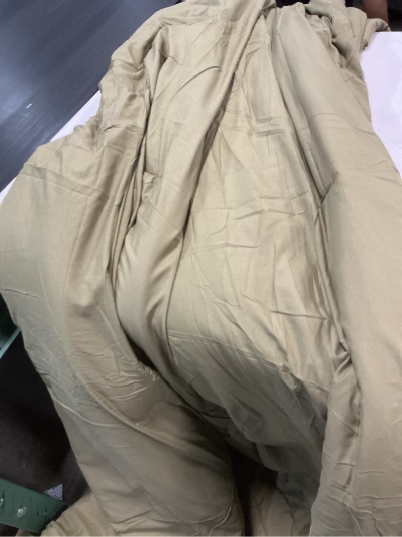 Condition photo showing As Is for rosgonia oversized queen comforter olive green, 3pcs (1 green comforter & 2 pillowcases) lightweight oversized queen comforter sets bedding blanket quilts oversized queen comforter 98"x98" olive green