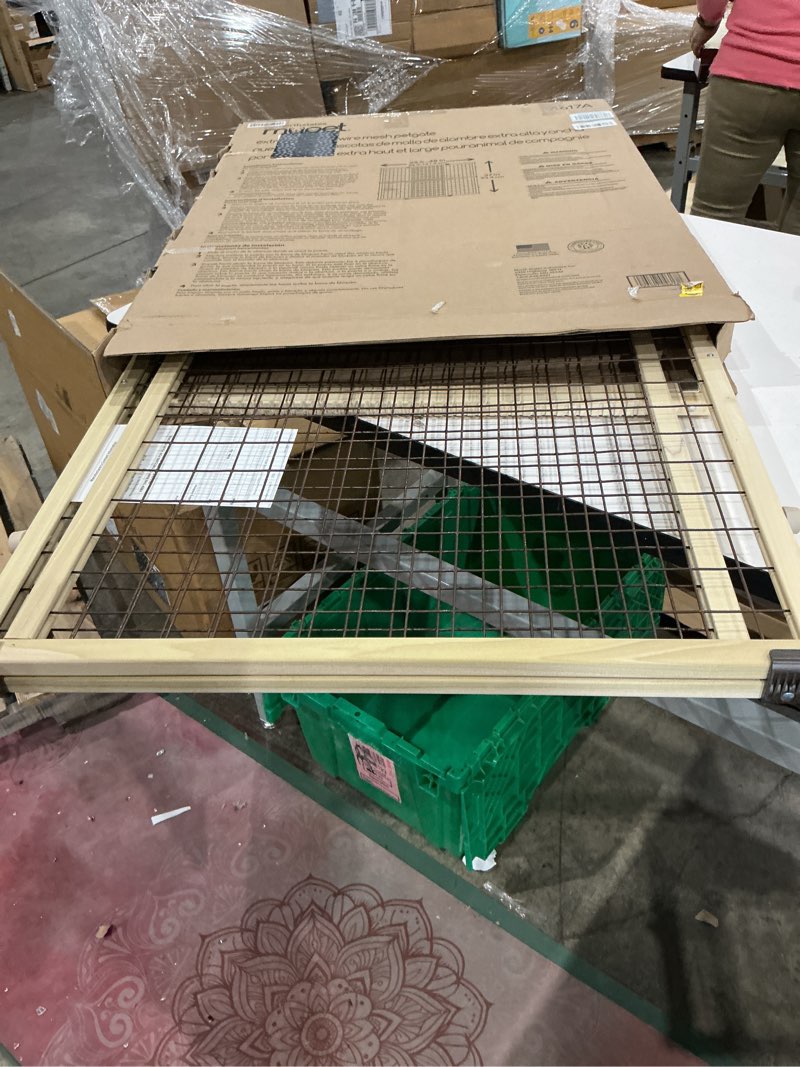 Condition photo showing Good Condition for mypet north states 48" wide wire mesh gate: made in usa, simply expand and lock in place. pressure mount. fits 29.5"- 48" wide (37" tall, sustainable hardwood) (b07ftrh55z)
