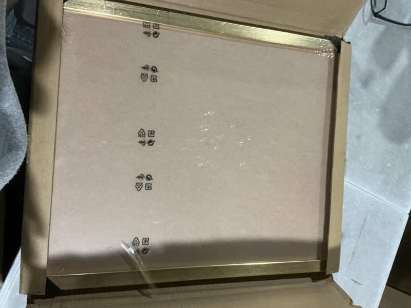 Condition photo showing Good Condition for 16x20 frame gold, modern 20x16 picture poster frame, horizontal vertical hanging, large 16 by 20 gallery family concert portrait photo frame anniversary/birthday/wedding/thank you/christmas gift gold 16x20in