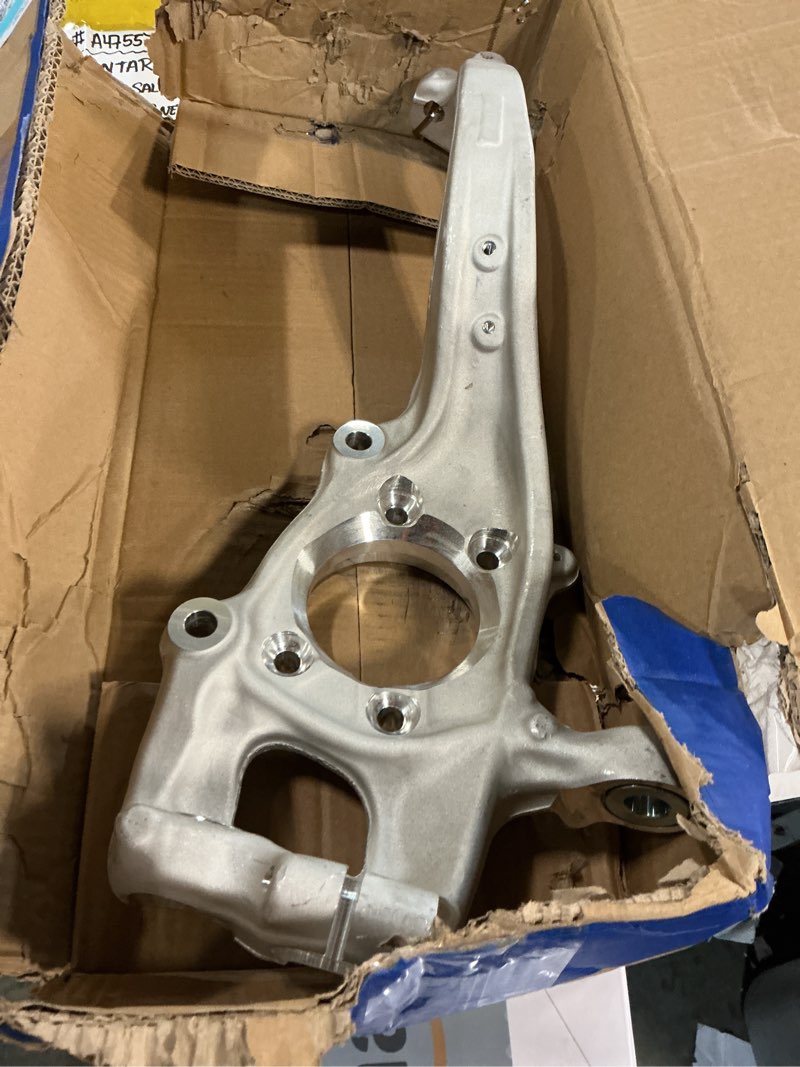 Condition photo showing Good Condition for Front Left Steering Knuckle Replacement for 2008-2016 Audi A4 Allroad A5 Q5 S4 S5 4.2 TFSI 8K0407254R Flynsu