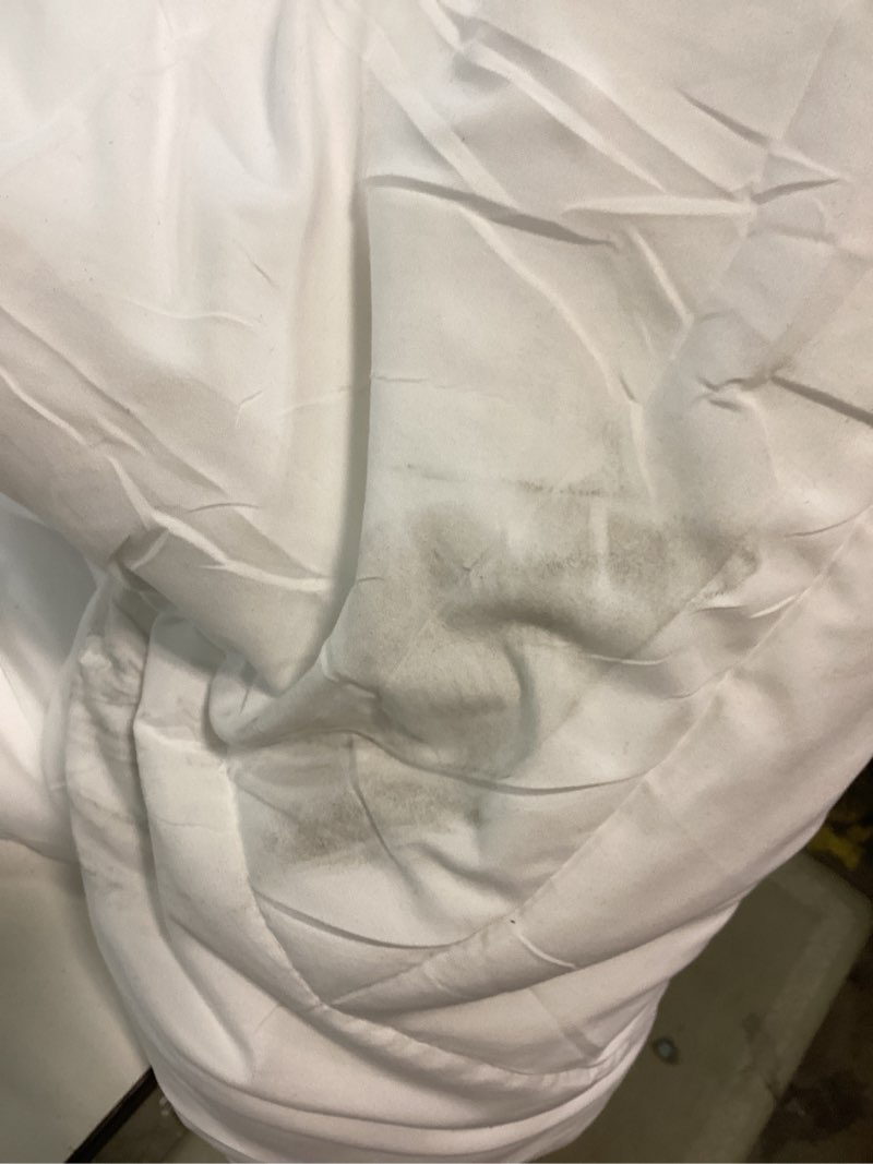 Condition photo showing As Is for COHOME King Size Winter Warm Comforter All-Season Quilted Down Alternative Duvet Insert Luxury Hotel Reversible Cooling Comforter with Anti-Clump Tech & 8 Tabs - Gift for Women & Men - White 90"x102" White King Comforter