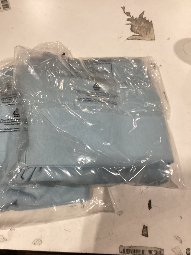 Condition photo showing Good Condition for Dickies HEAVYWEIGHT WORDMARK CREW FLEECE