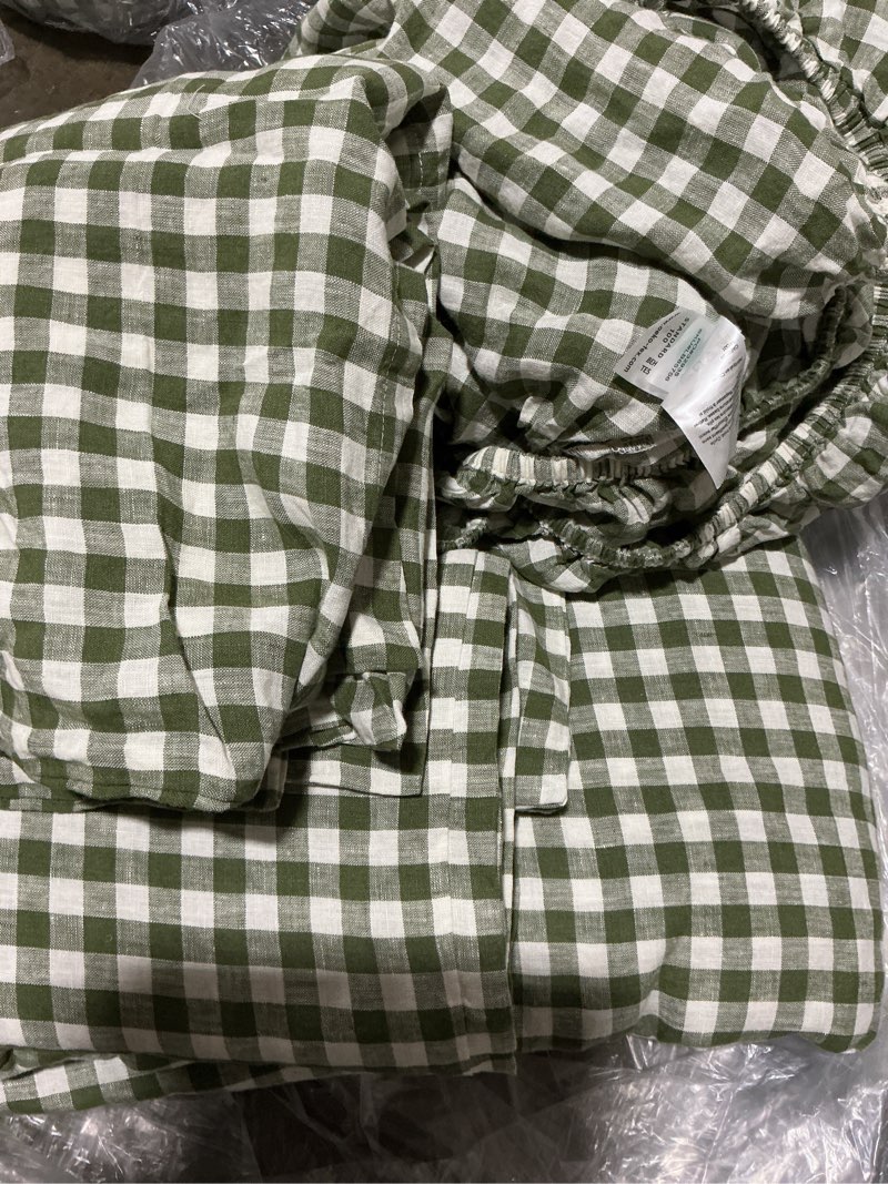 Condition photo showing Good Condition for european linen gingham olive sheet set king