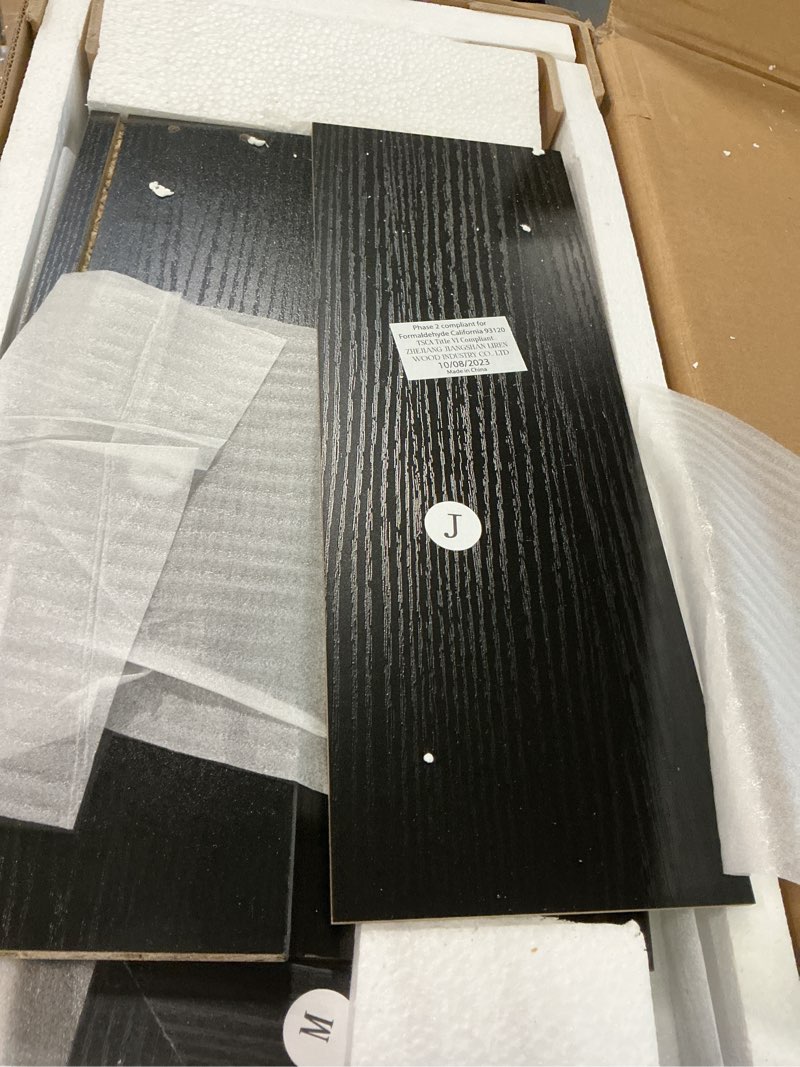 https://lotting-media.assets.bidfta.com/lotting_49fda92b-7e14-4403-a70a-66933dc31b8e