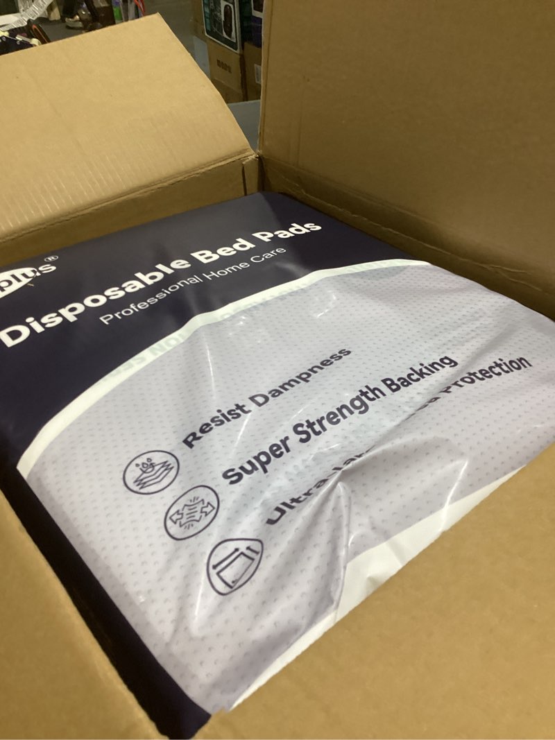 Condition photo showing Good Condition for heavy duty underpads 40"x60" super sized chucks pads 270 grams disposable bed pads with strength cloth backing extra absorption pads for incontinence (100x152cm, 30 count, discreet packaging) 40"x60" -30 pcs