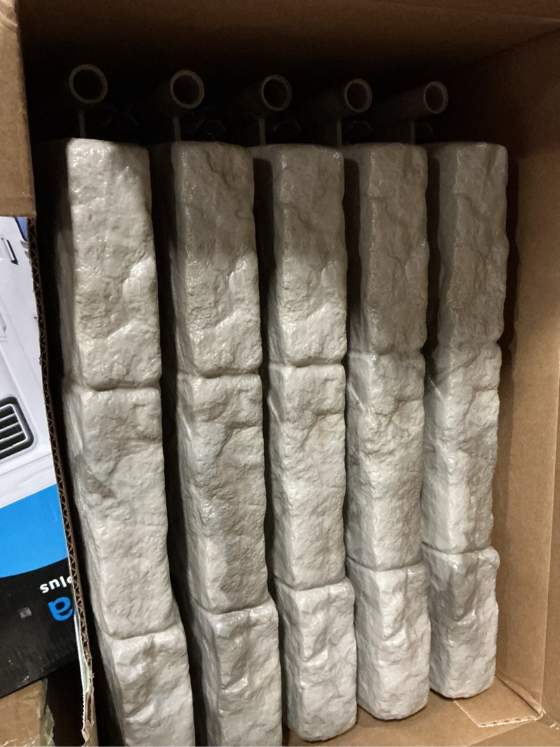 Condition photo showing New/Like New for plastic edge suncast border stone, 10 pies/3m 