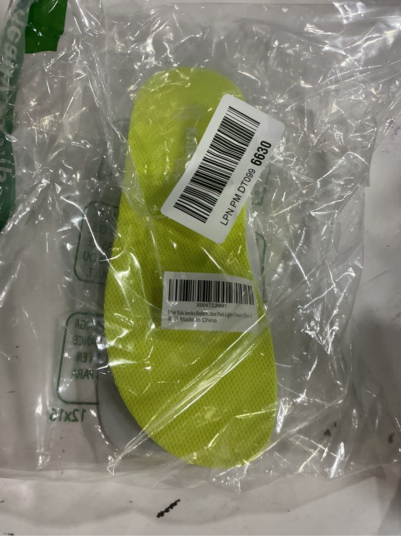 Condition photo showing Good Condition for Knixmax Outdoor Men Women Insoles for Crocs Ultra-Thin Flat Shoes Inserts for Garden Clogs, Nurse, Chef, Water Shoes, Waterproof Replacement Barefoot Liners Lightweight Pad Green Size 4 /EU37 2 Pairs Light Green US-Women 6/US-Men 4