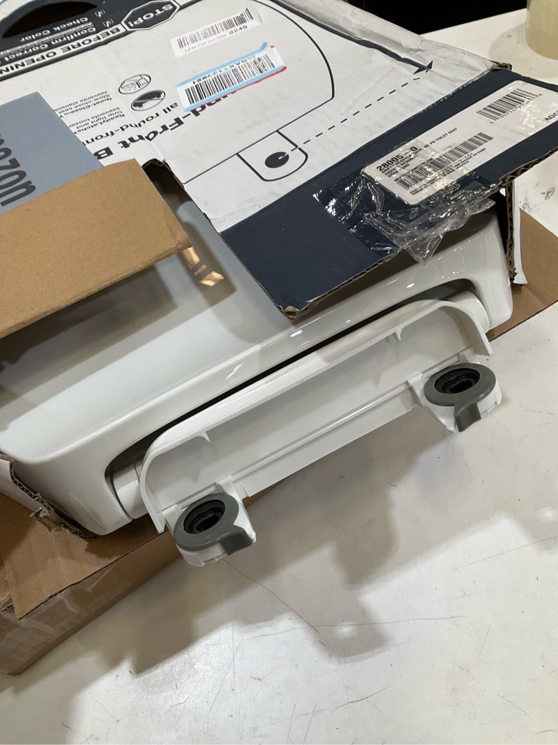 Condition photo showing Good Condition for kohler k-28005-0 drift readylatch quiet close round toilet seat, white white round