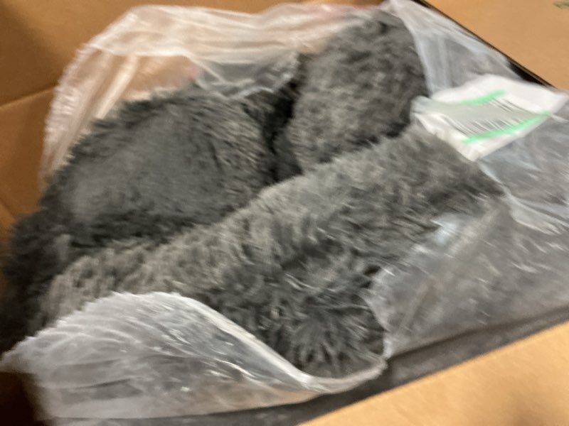 Condition photo showing Good Condition for Bedsure Calming Dog Bed for Extra Large Dogs - Donut Washable Large Pet Bed, 45 inches Anti-Slip Round Fluffy Plush Faux Fur Dog Bed, Fits up to 120 lbs Pets, Gray 45\\\"L x 45\\\"W x 10\\\"Th Gray
