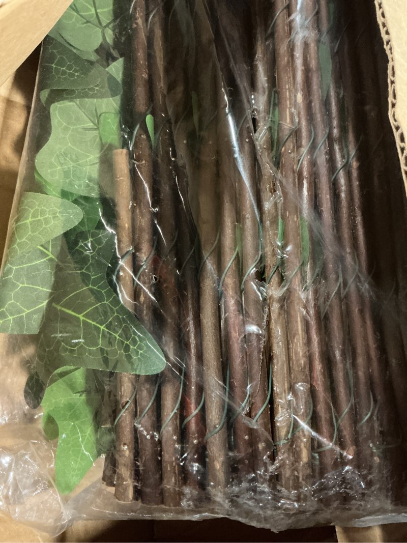 Condition photo showing Good Condition for glant expandable fence privacy screen for balcony patio outdoor,decorative faux ivy fencing panel,artificial hedges (single sided leaves) 2 green-ivy